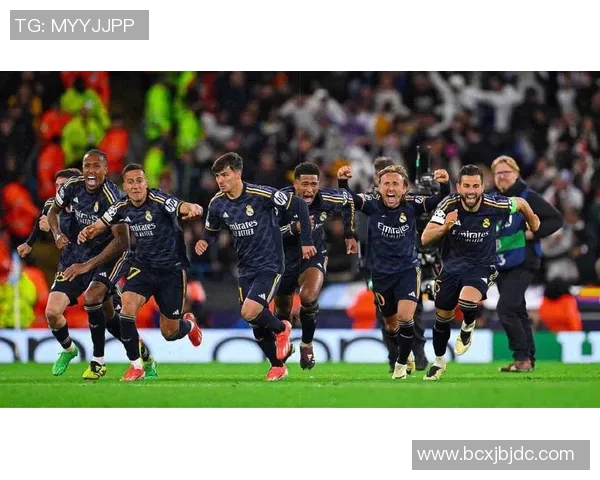 腿长如天赋 足球场上独领风骚的球员们探秘